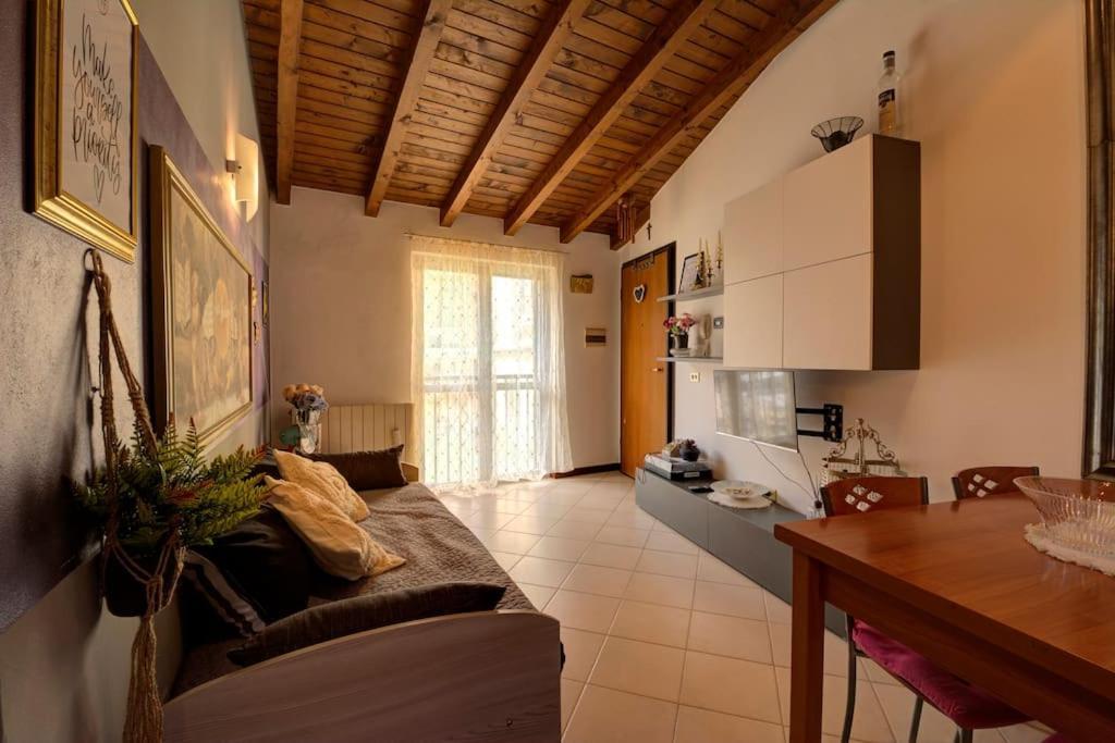 Casa Vacanza Angolo Della Corte Διαμέρισμα Όπως Εξωτερικό φωτογραφία