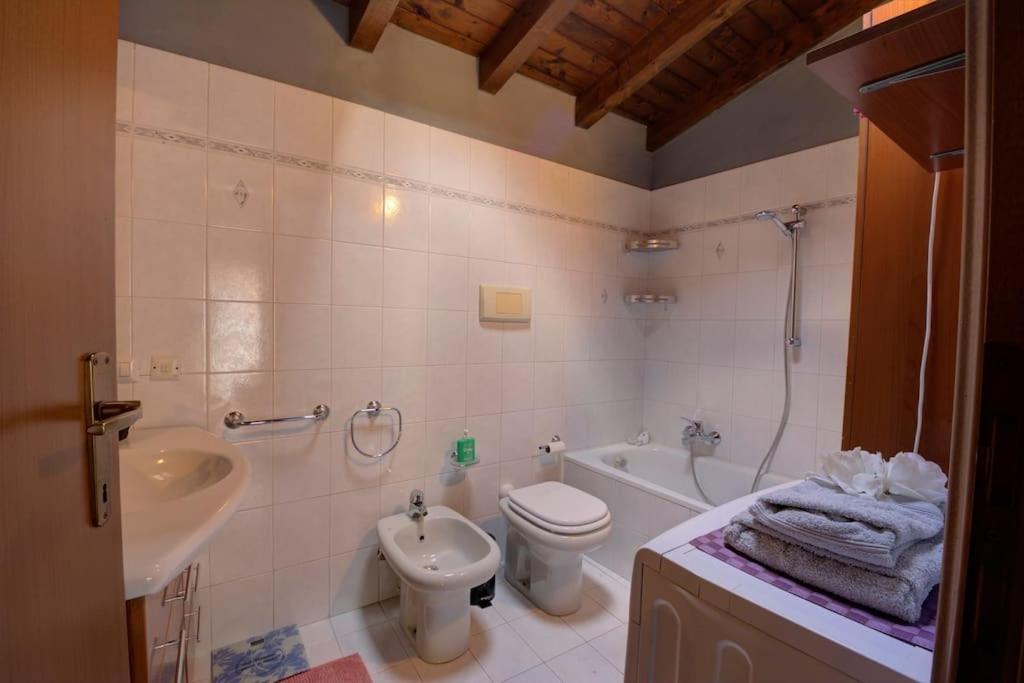 Casa Vacanza Angolo Della Corte Διαμέρισμα Όπως Εξωτερικό φωτογραφία